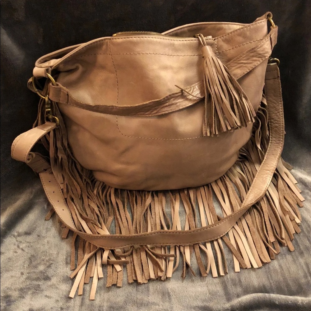 Lucky brand crossbody bag